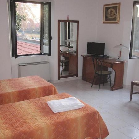 Hotel Vecchio Convento Bareggio Extérieur photo