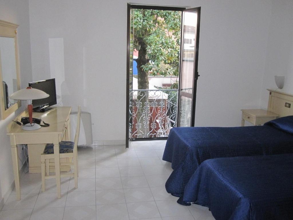 Hotel Vecchio Convento Bareggio Chambre photo